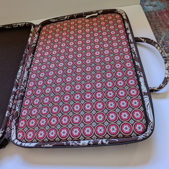 Vera Bradley Imperial Toile Brown & Pink Larger Laptop Case - Picture 12 of 16
